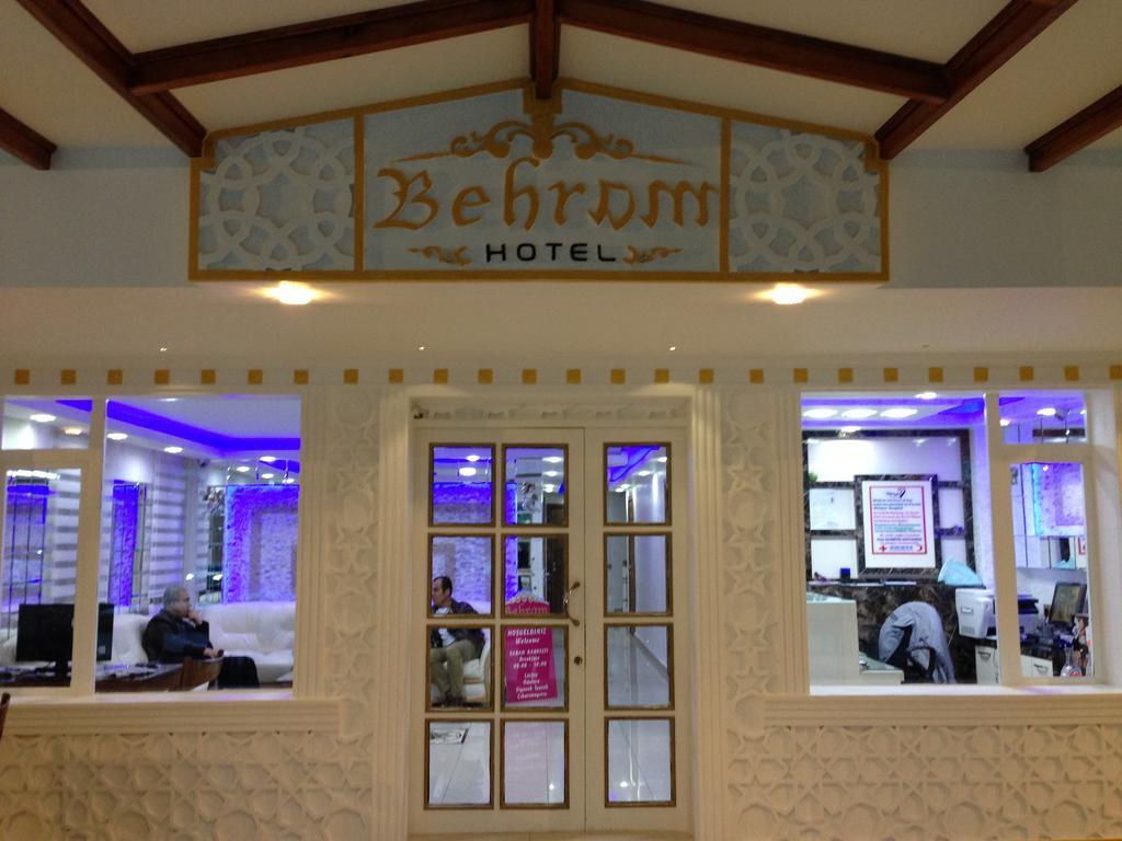 Behram Hotel Antalya Buitenkant foto